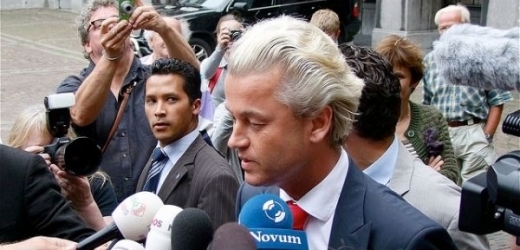 Geert Wilders spoléhá na ministerstvo vnitra.